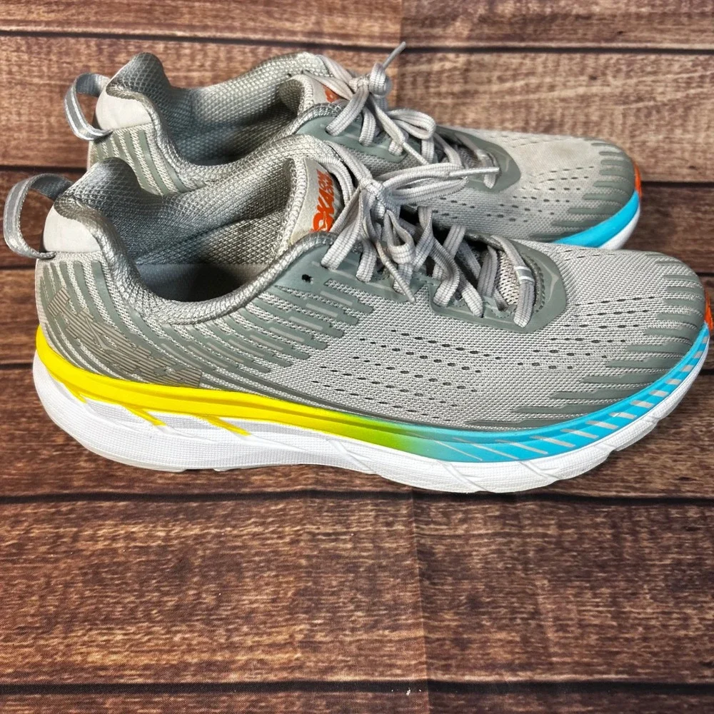 Hoka One One Clifton 5 Womens 10.5 Running Shoes Vapor Blue Wrought Iron 1093756